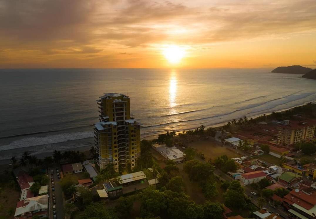 Secretjaco - Luxury Beach Front Penthouse With Pool & Jacuzzi Luaran gambar